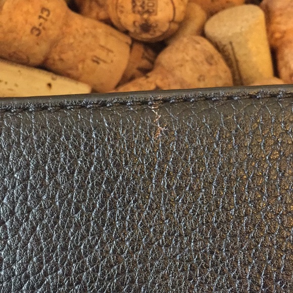 Michael Kors leather Crossbody Messenger bag - Picture 6 of 8